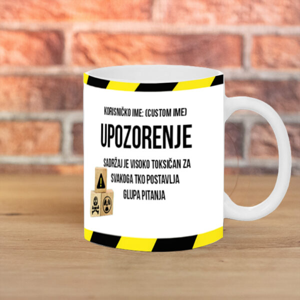 Personalizirana šalica "UPOZORENJE" – custom tekst